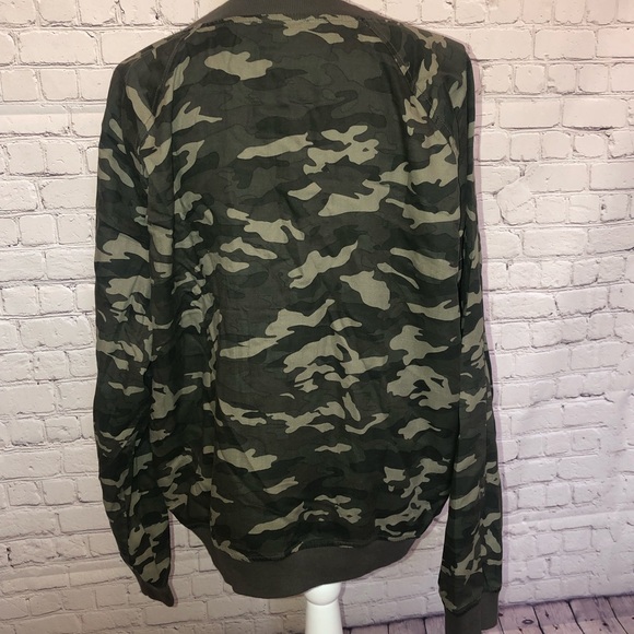 NWT Beachlunchlounge by Anthropologie camo Jacket - Picture 3 of 6